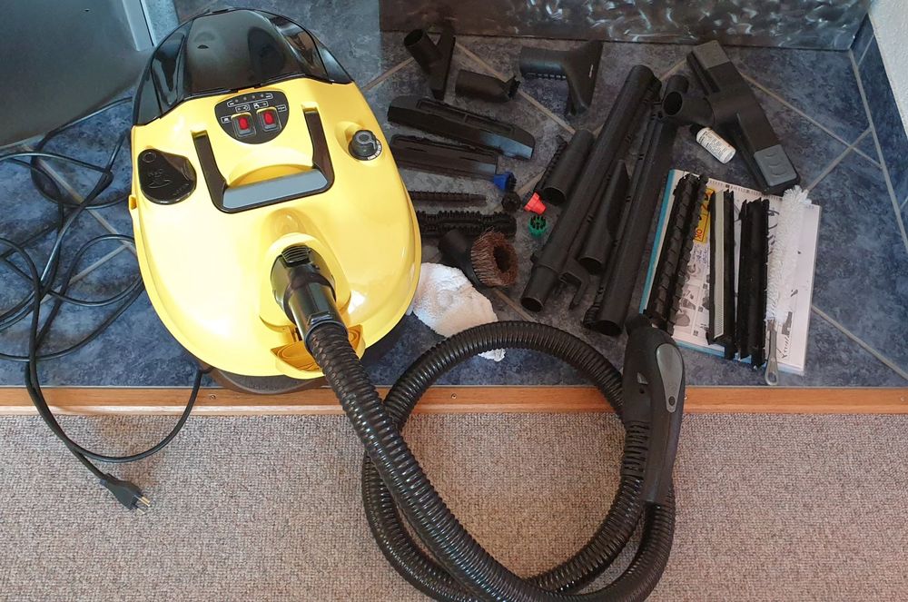 Kärcher Dampfsauger SV7 inkl. Zubehör alles wenig gebraucht! Kaufen