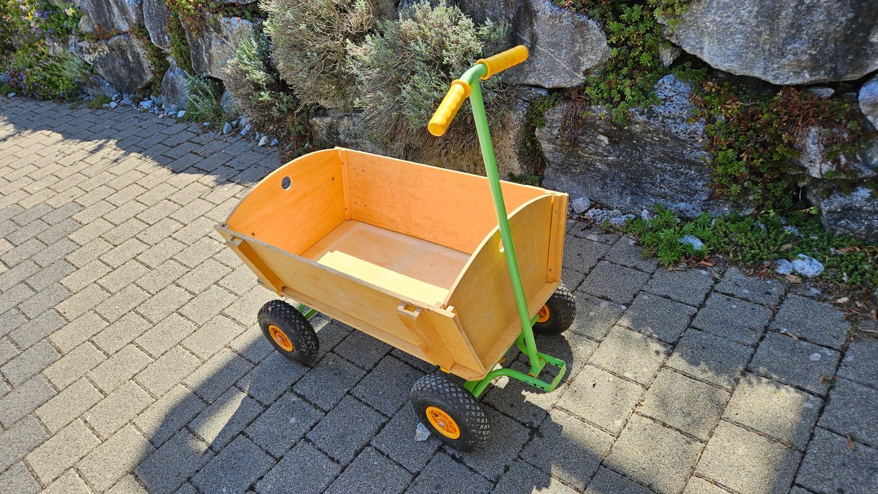 Transportwagen: Bollerwagen mit Holzaufbau – Gebraucht aus Erlinsbach SO von Someone11 2