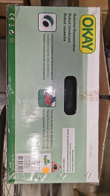 Rasenmäher: Roboter-Rasenmäher – Neu und originalverpackt aus Davos Dorf von fourtyfour01 2