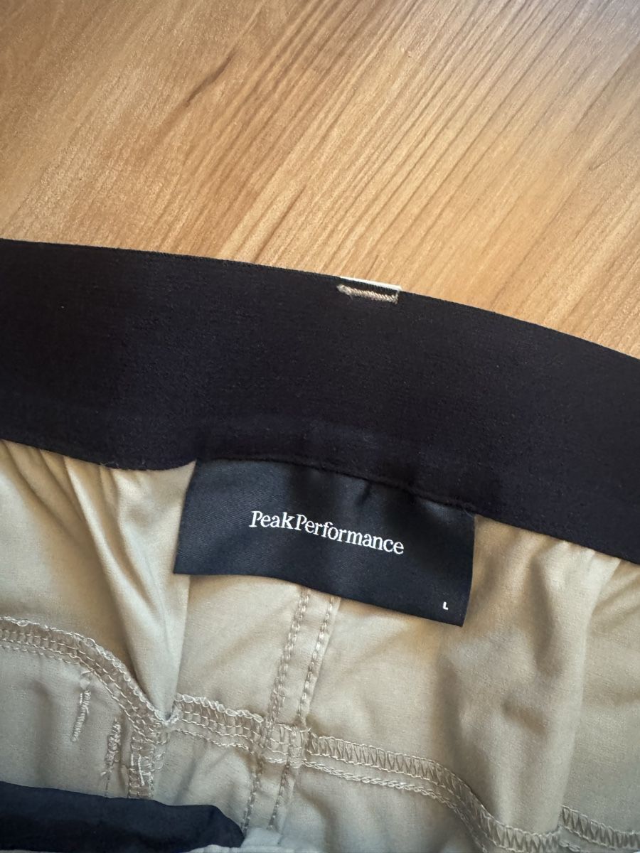 Peak Performance Pantaloni: Peak Performance Damen Shorts Gr. L, Beige – Nuovo e nell'imballaggio originale da Gadmen venduto da Pinguin89_90 1