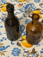 Flasche 2 antike: The Crown Inverness, Arnold Lincoln