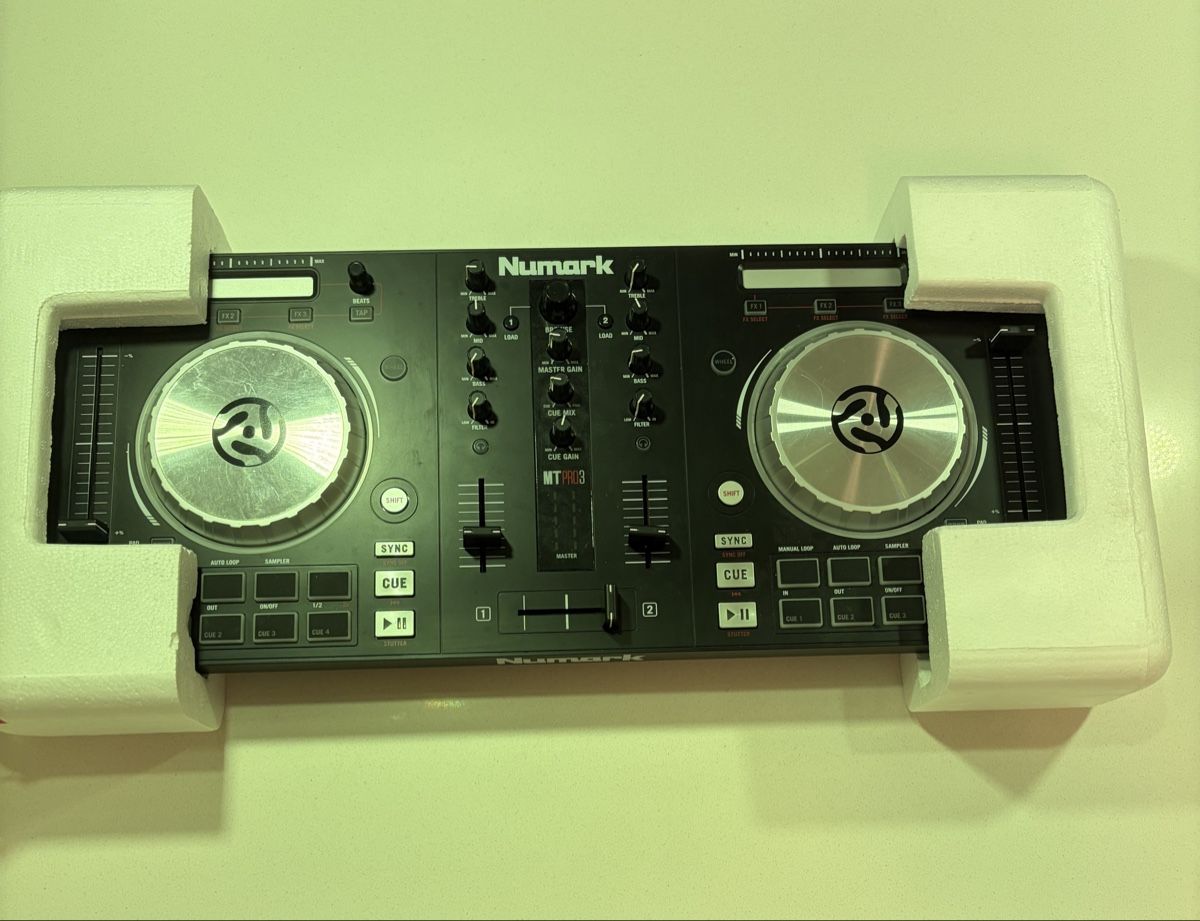 Numark Console di mixaggio: Numark Mixtrack Pro 3 DJ Controller inkl. Originalverpackung – Usato da Zürich venduto da lar_dw7h 2