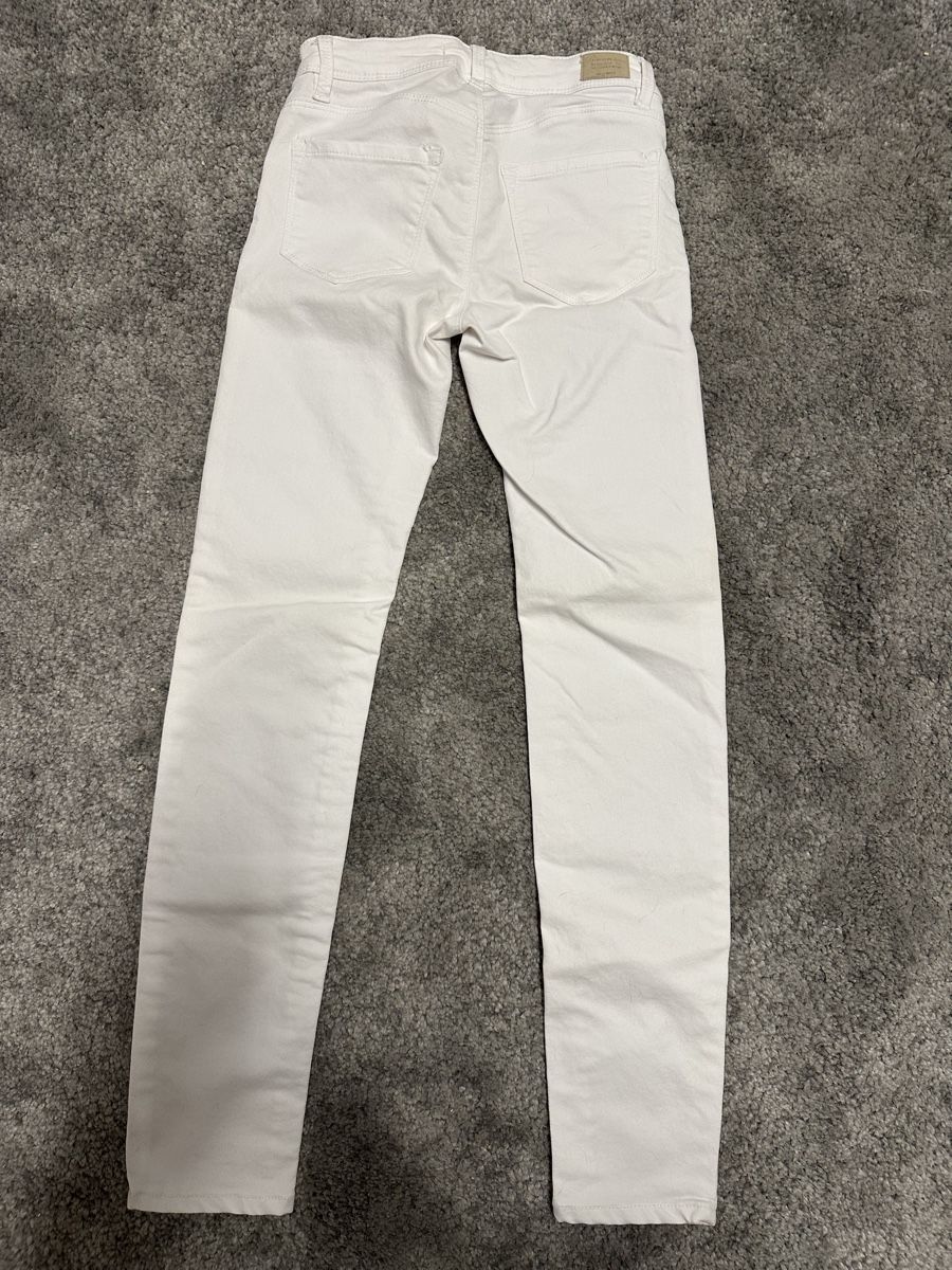 Tally Weijl Jeans: Weisse Tally Weijl Jeans, Grösse 32 – Neu (gemäss Beschreibung) aus Wangen SZ von Jaay_Sky 1