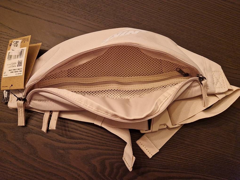 Nike Borse: Nike Bauchtasche. NEU. – Usato da Dübendorf venduto da Olenaaa 2