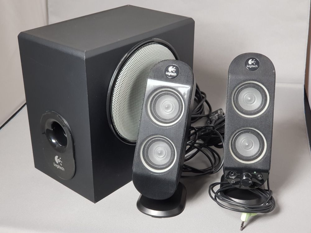 Logitech X-230 2.1 PC-Sound-System | Kaufen auf Ricardo