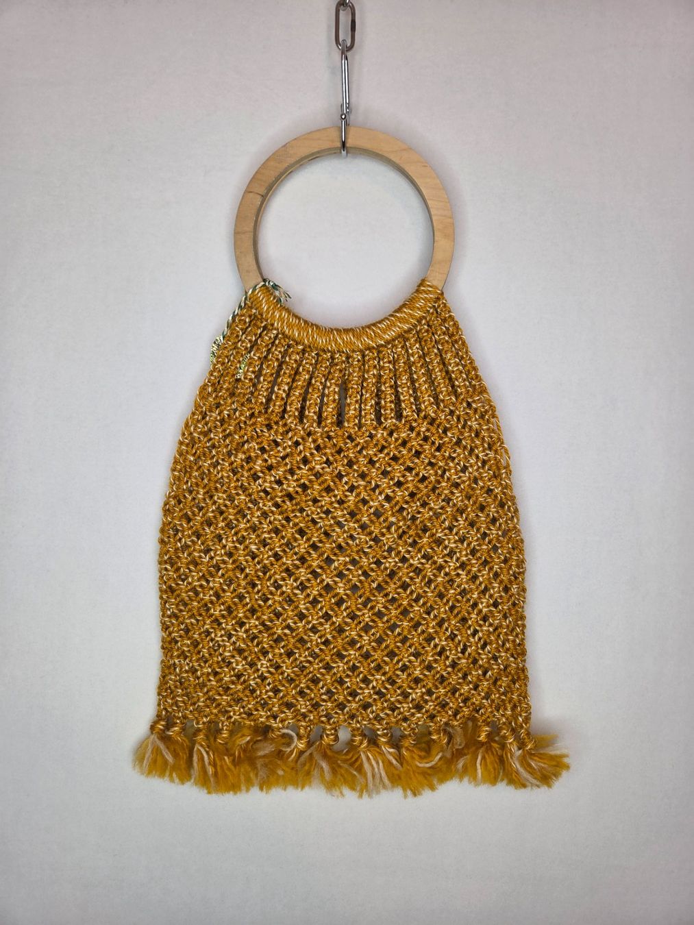 Borse: Vintage Makramee Tasche 70er Holzgriffe – Usato da Bern venduto da -Aniko-