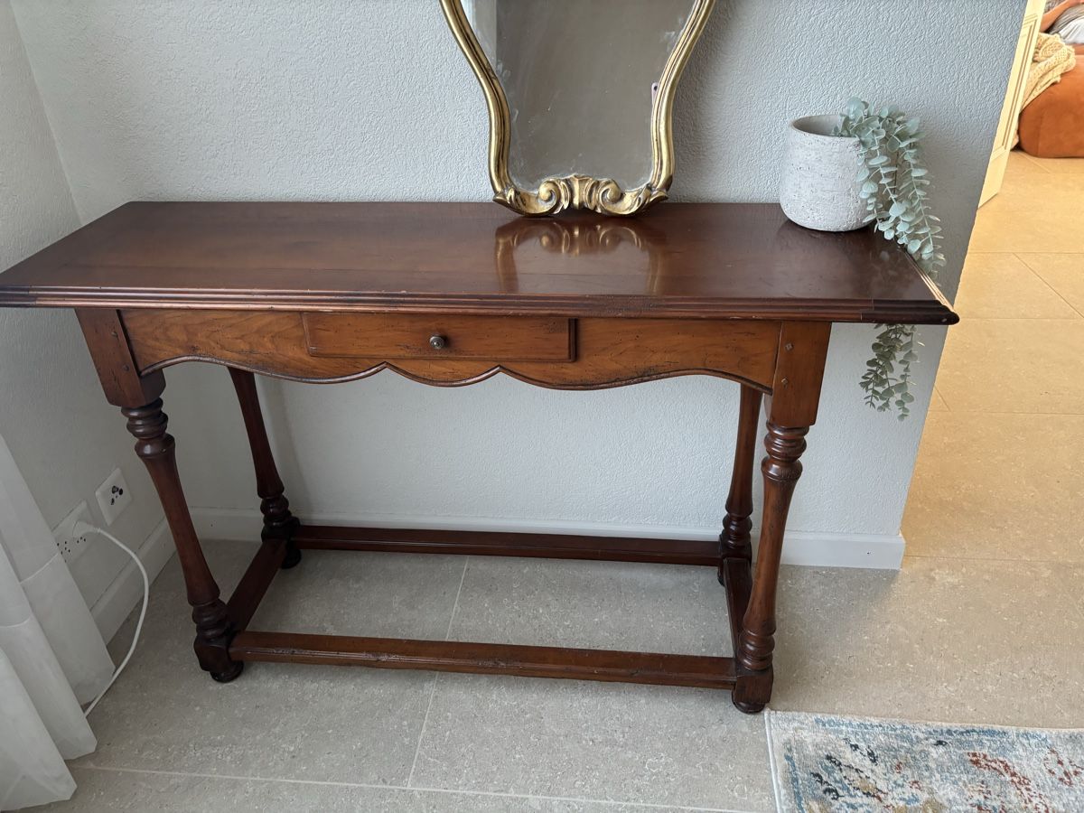 Commodes: Kommode gestell – D'occasion à Lohn SH par cheyenneschreyer