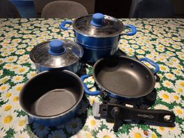 Moneta Kochgeschirr-Set blau mit abnehmbarem Griff