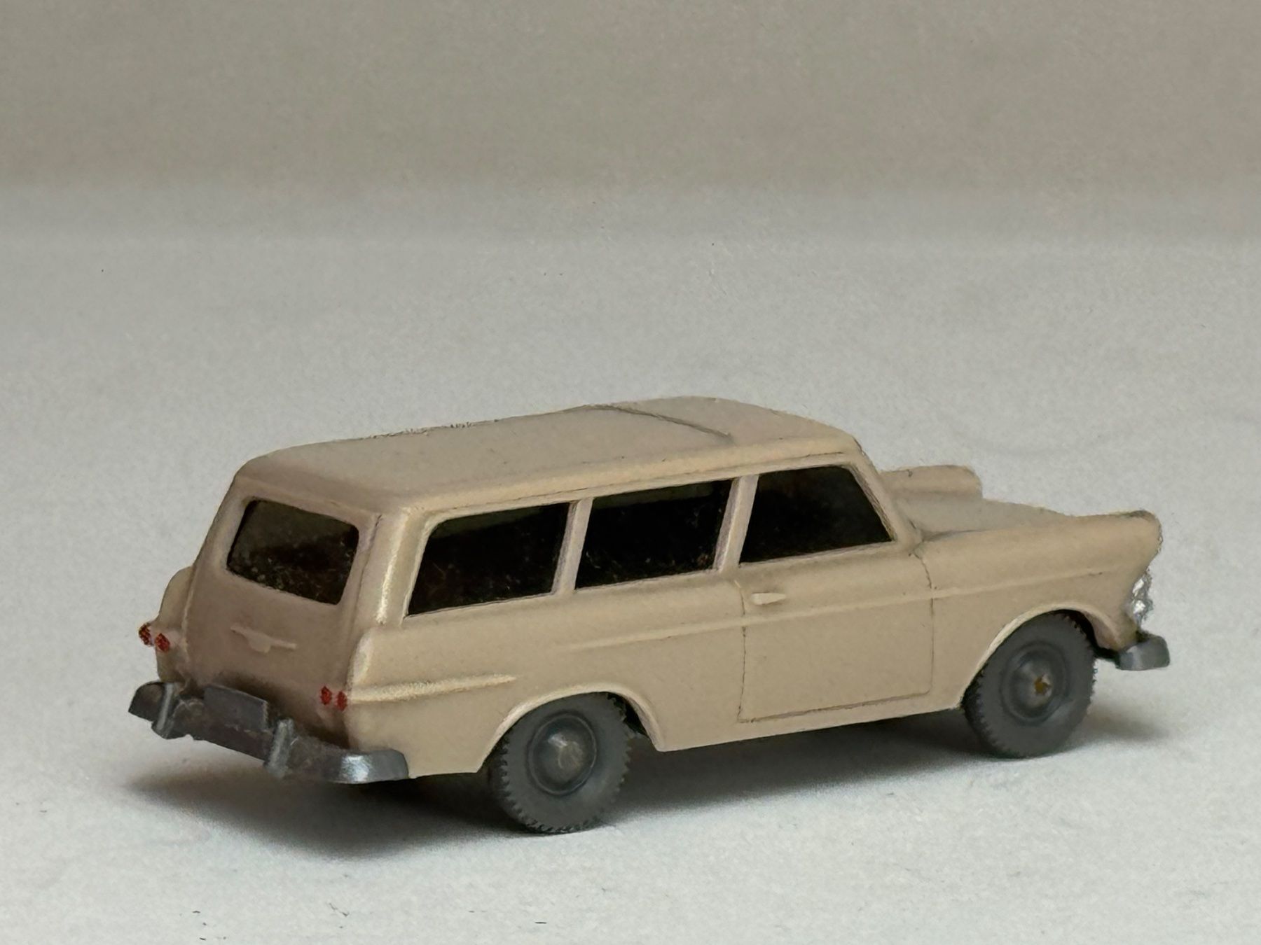 Wiking Modellini d'auto: SG- Wiking Opel Record rotelfenbein – Usato da Elm venduto da Wikmtz 1