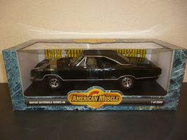 Plymouth GTX 1969 "30th Jubiläum" 1:18