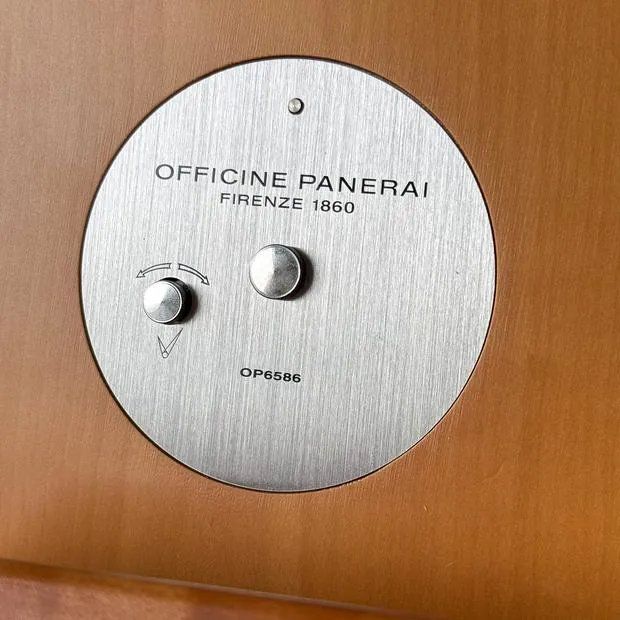Panerai Montres: Panerai Tischuhr – Neuf avec emballage d'origine à Thalwil par malexx 3