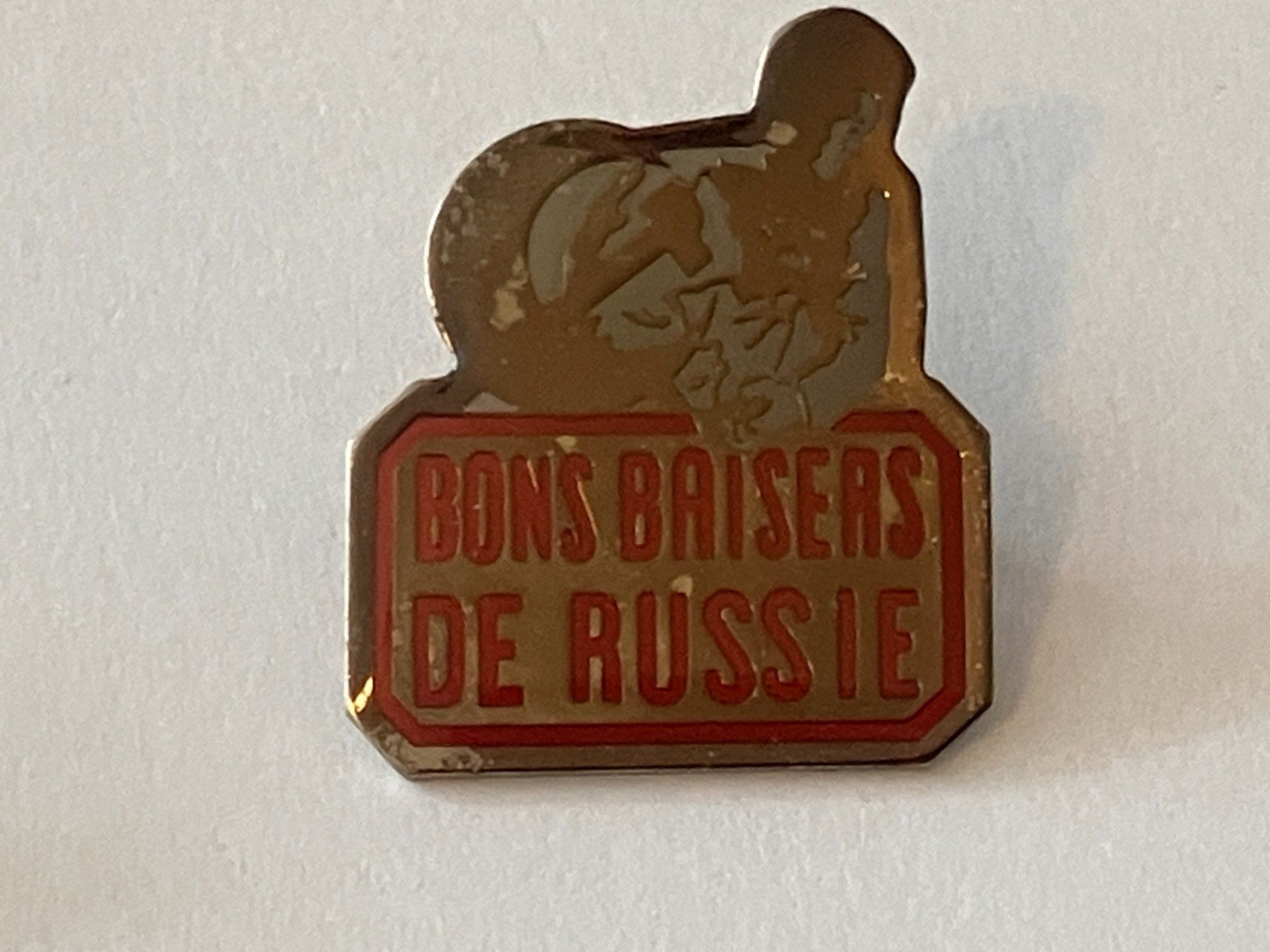 Placchette & Badge: 1 Pin Bons Baissers de Russie – Usato da Basel venduto da djwwpp