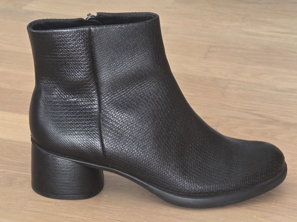 Ecco Scarpe da donna: ecco Leder-Stiefelette Gr. 39 – Nuovo (secondo la descrizione) da Interlaken venduto da Igu7