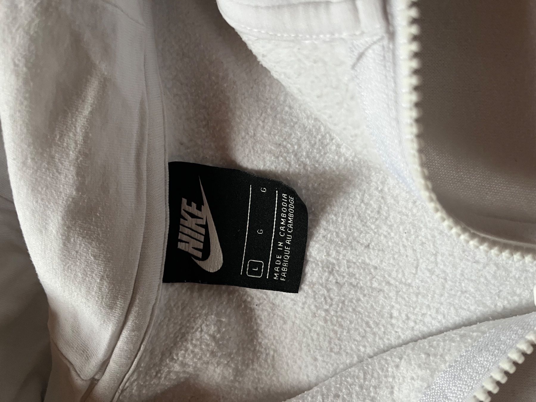 Nike Maglioni & Felpe: Nike zip hoodie L – Usato da Treyvaux venduto da afa_7zpz 2