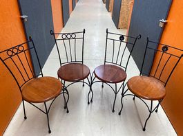 4 chaises