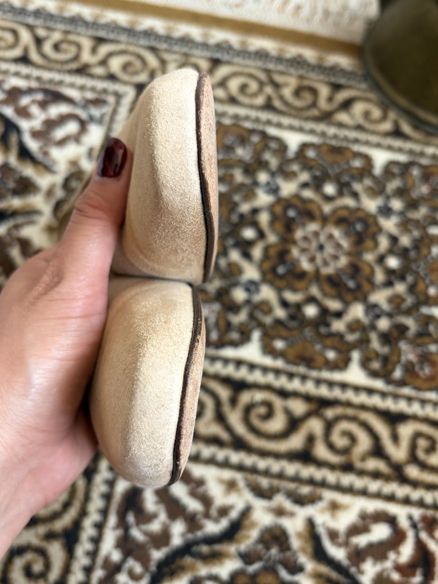 Chanel Scarpe da donna: Chanel Beige Shoes Flat – Usato da St.Josefen venduto da lop_lh8d 4