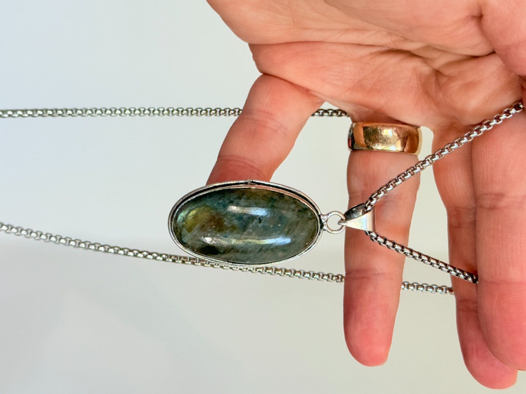 Pietre preziose: Pendentif Labradorite - Élégance Minérale – Nuovo e nell'imballaggio originale da Genève venduto da AWWA 5