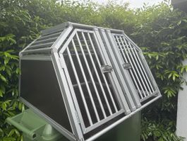Hundetransportbox für Auto, Doppeltür, in sehr gutem Zustand