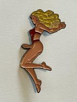 1 Pin Pinup Girl