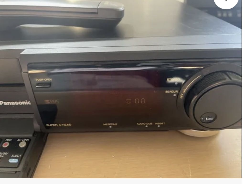 Panasonic Registratori: Panasonic NV-FS88 Professional SVHS Video Recorder – Usato da Trimbach venduto da SABO-61 5