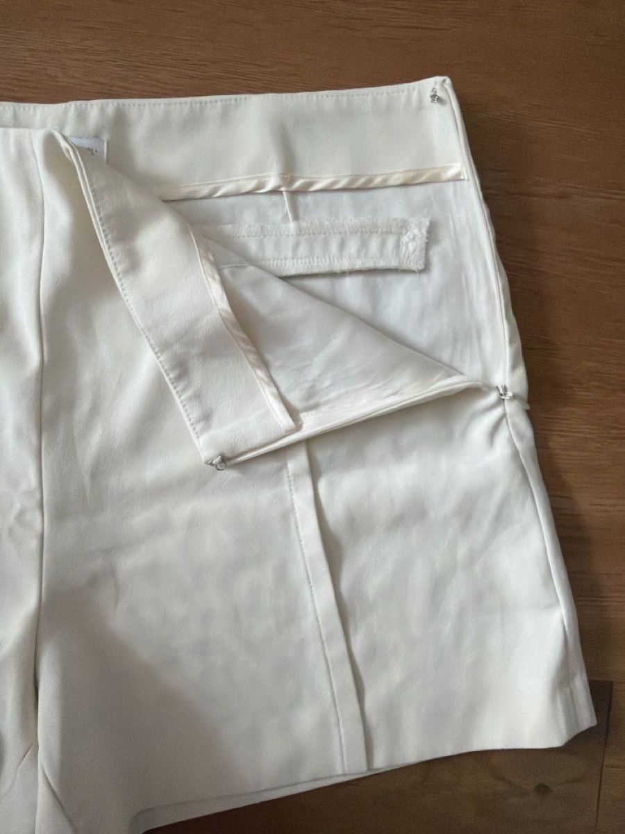 Mango Pantalons: Shorts Mango – D'occasion à Davos Platz par boom62 1