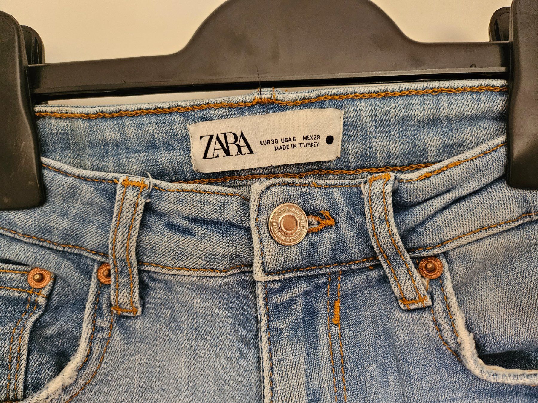 Zara Jeans: Low-waist Jeans, Zara, Grösse 36 – D'occasion à Zürich par natalos 2