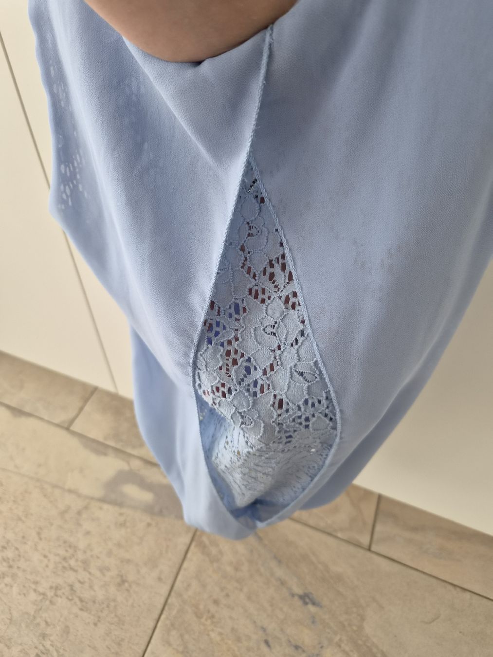 Camicette: Bluse mit Spitze am Rücken, hellblau Gr. L / Today – Usato da Niederrohrdorf venduto da Miripfiri 4