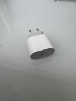 Original Apple USB-C Netzteil 20W weiss guter Zustand