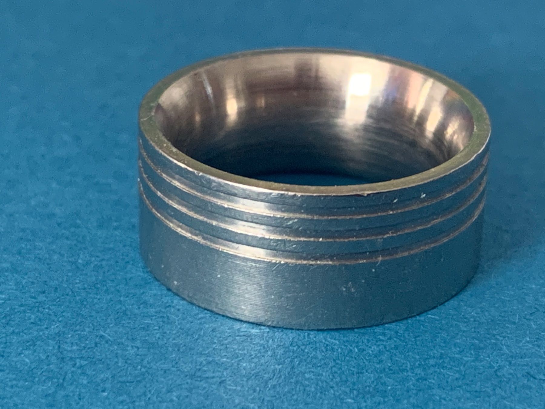 Anelli: Edelstahl-Ring 3 RILLEN (53) – Usato da Dittingen venduto da Bijoubelle