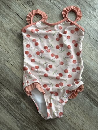 Badekleid Mädchen Grösse 98 super guter Zustand