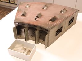 Märklin grosser Ringlokschuppen 7028 H0