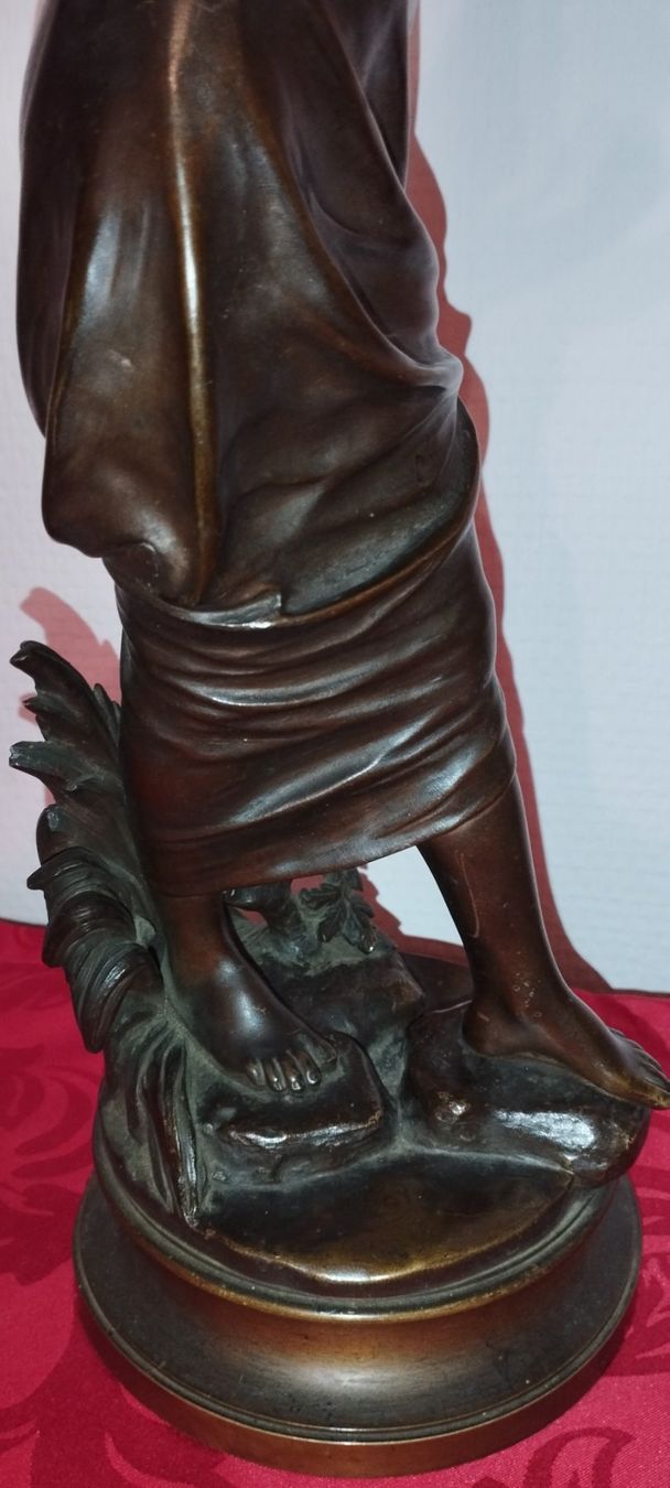 Skulpturen & Statuen: Antique sculpture en bronze signe . – Gebraucht aus Praz (Vully) von pikuluka1 8