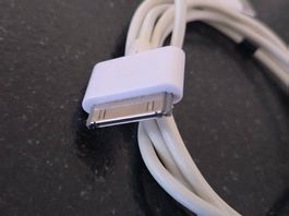 Câble Apple USB vers connecteur 30-pin