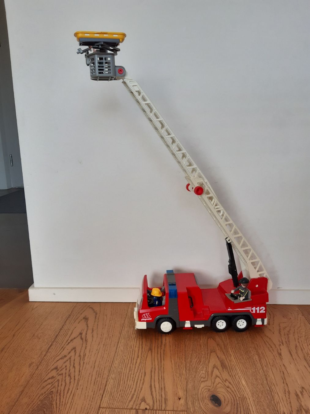 Playmobil Spielzeuge: Playmobil Feuerwehrauto – Gebraucht aus Spiegel b. Bern von hopplas