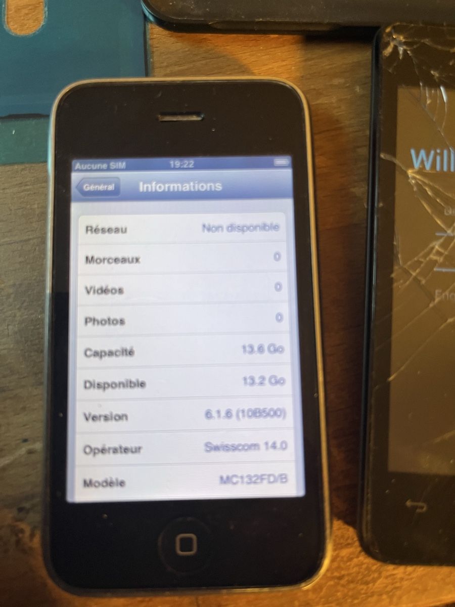 Apple Telefoni cellulari / Smartphones: iPhone 3G Blanc 16GB + Huawei – Difettoso da Penthalaz venduto da salvodj 2