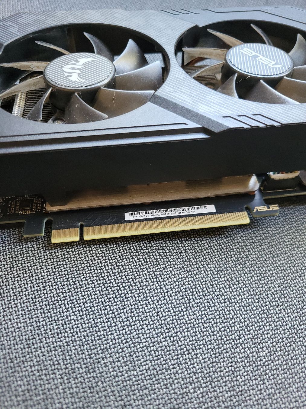 Asus Grafikkarten: rtx 2060 asus tuf – Gebraucht aus Cologny von ano_c2x9 3