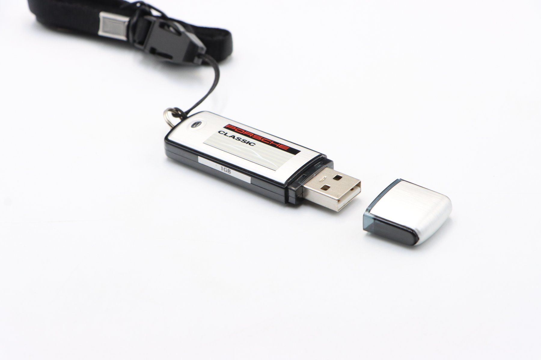 Porsche Chiavette USB: Porsche Classic USB Stick 1 GB – Nuovo e nell'imballaggio originale da Bühl b.Aarberg venduto da Collectorpassions 6