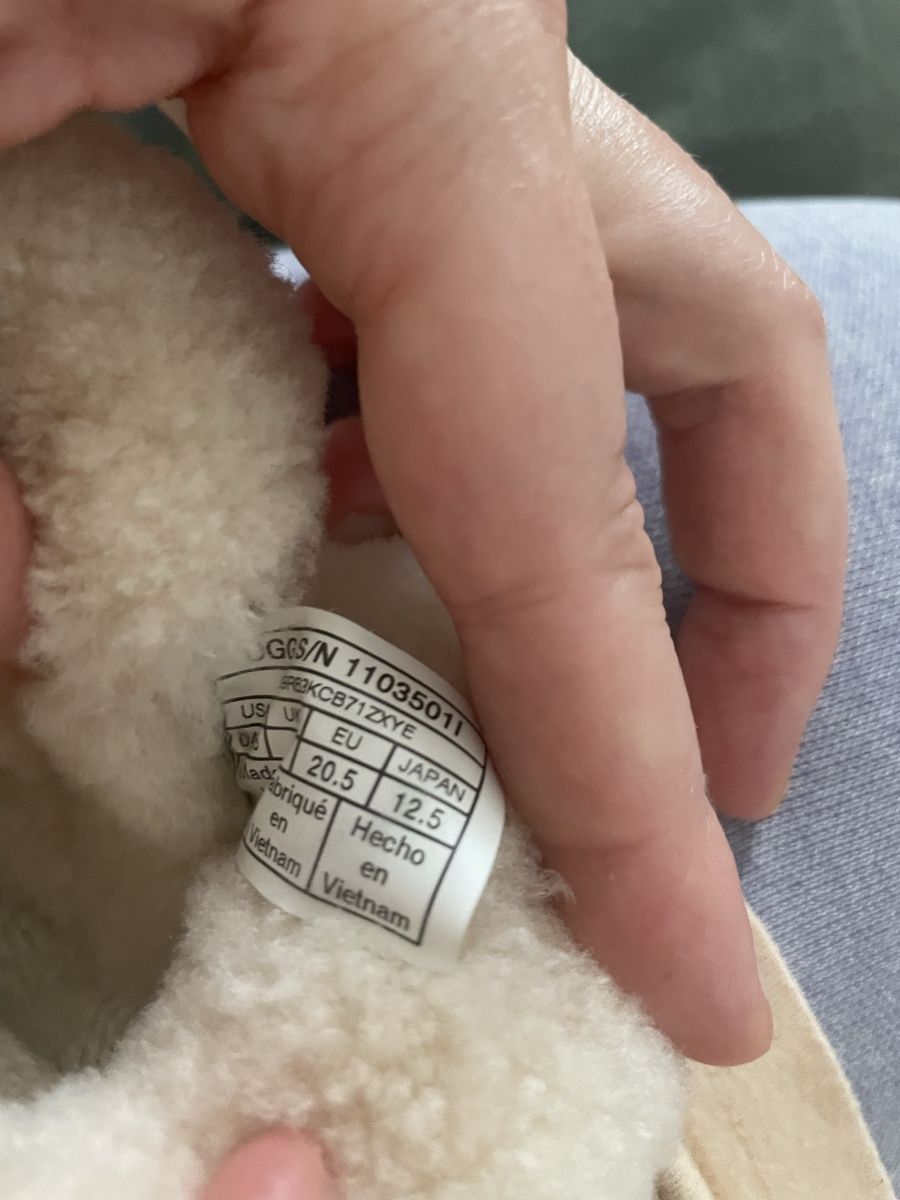 Ugg Herrenschuhe: UGG Boots Baby – Gebraucht aus Zürich von InesN1991 1