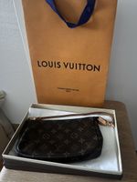 Pochette accessoire NM Louis Vuitton