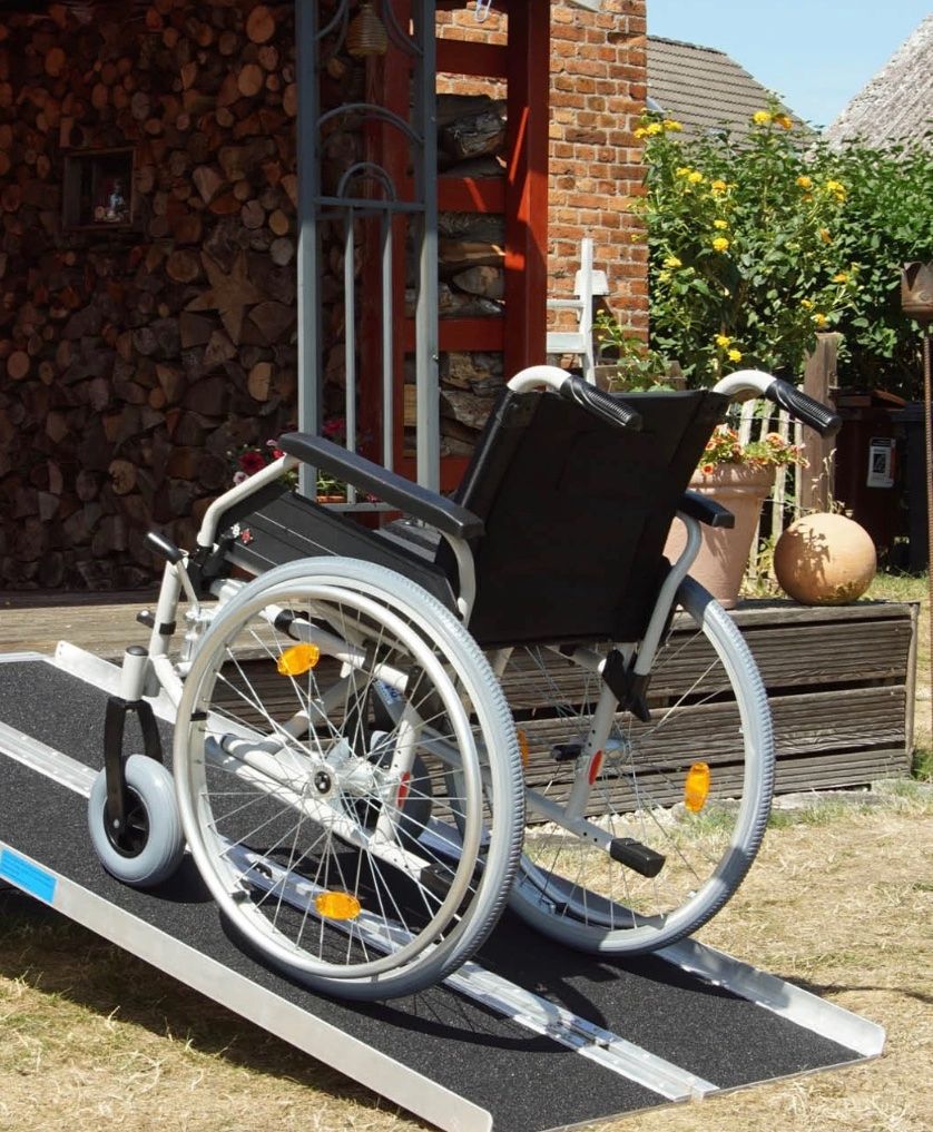 Altro: Rollstuhlrampe 184cm  Rollstuhlrampe Schwellenrampe – Nuovo e nell'imballaggio originale da Amriswil venduto da JaJa-Express