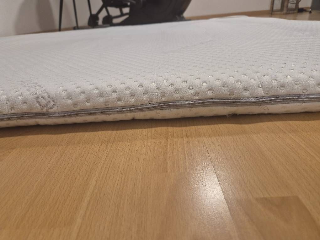 Matelas: Topper 180x200 – D'occasion à Lüsslingen par Loch275 2