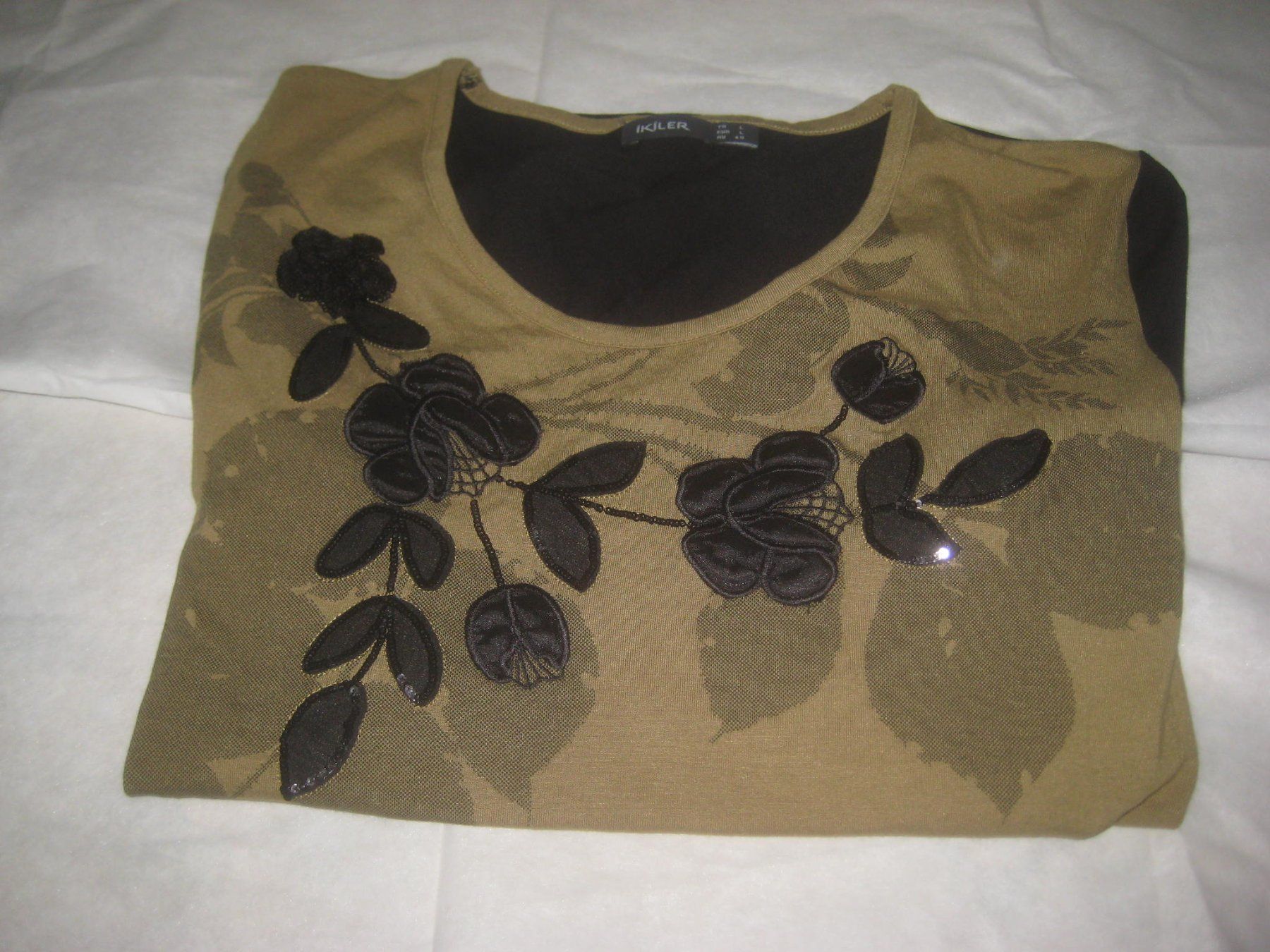 Blusen: DAMEN  BLUSE  ODER    PULLOVER – Gebraucht aus Uster von flocke1 2