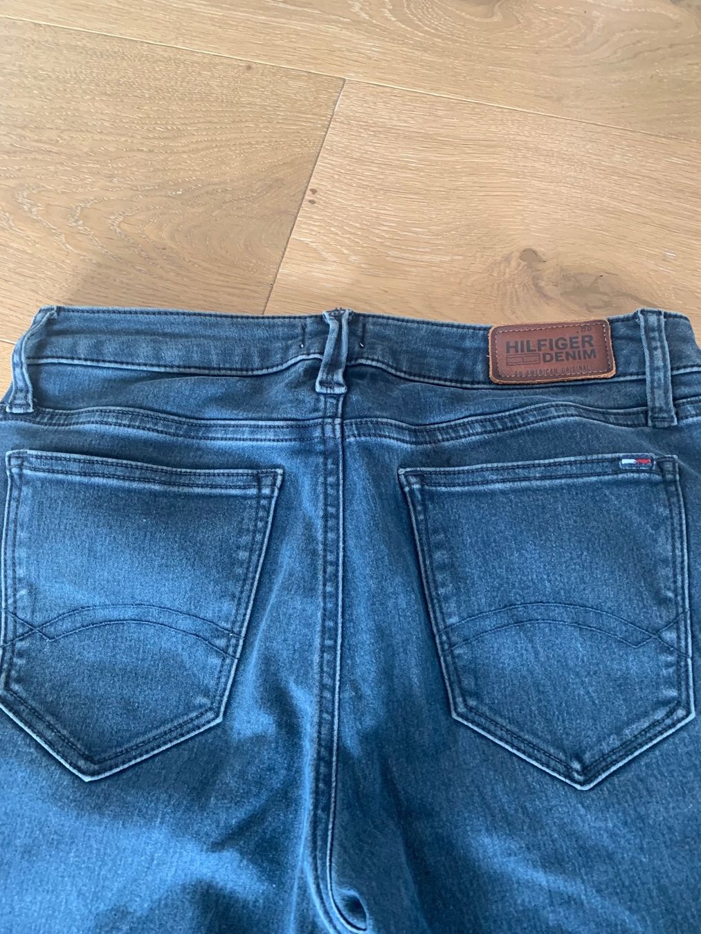 Tommy Hilfiger Jeans: Tommy Hilfiger-Jeans, Gr. 29 – Usato da Eglisau venduto da vfe7 3