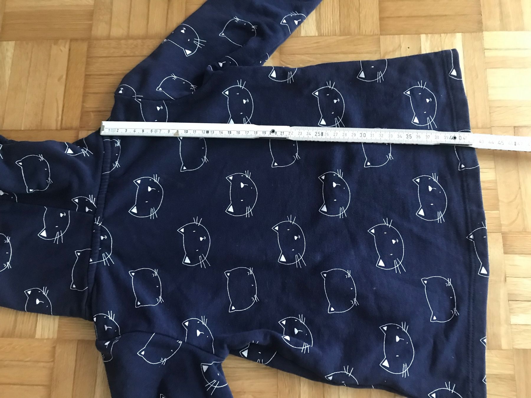 Pullover & Sweatshirts: Kapuzen Pullover mit Katzen von Topolino Grösse 116 – Gebraucht aus Emmenbrücke von Hathor123 4