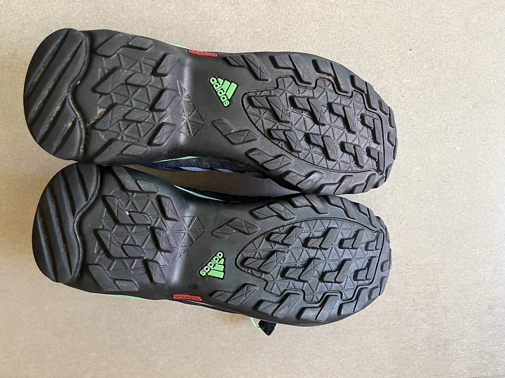 Scarpe per ragazzi: Adidas Turnschuhe 34 – Usato da Luzern venduto da La_Favorita 3