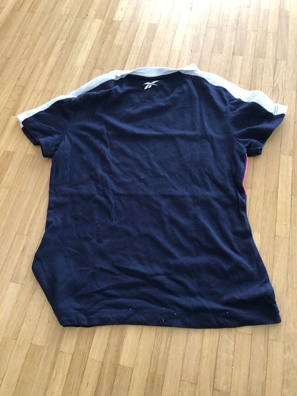 Reebok Camicie, T-shirt & Polo: T-Shirt Reebok, Grösse XS – Nuovo (secondo la descrizione) da Wettingen venduto da Lenny15 1