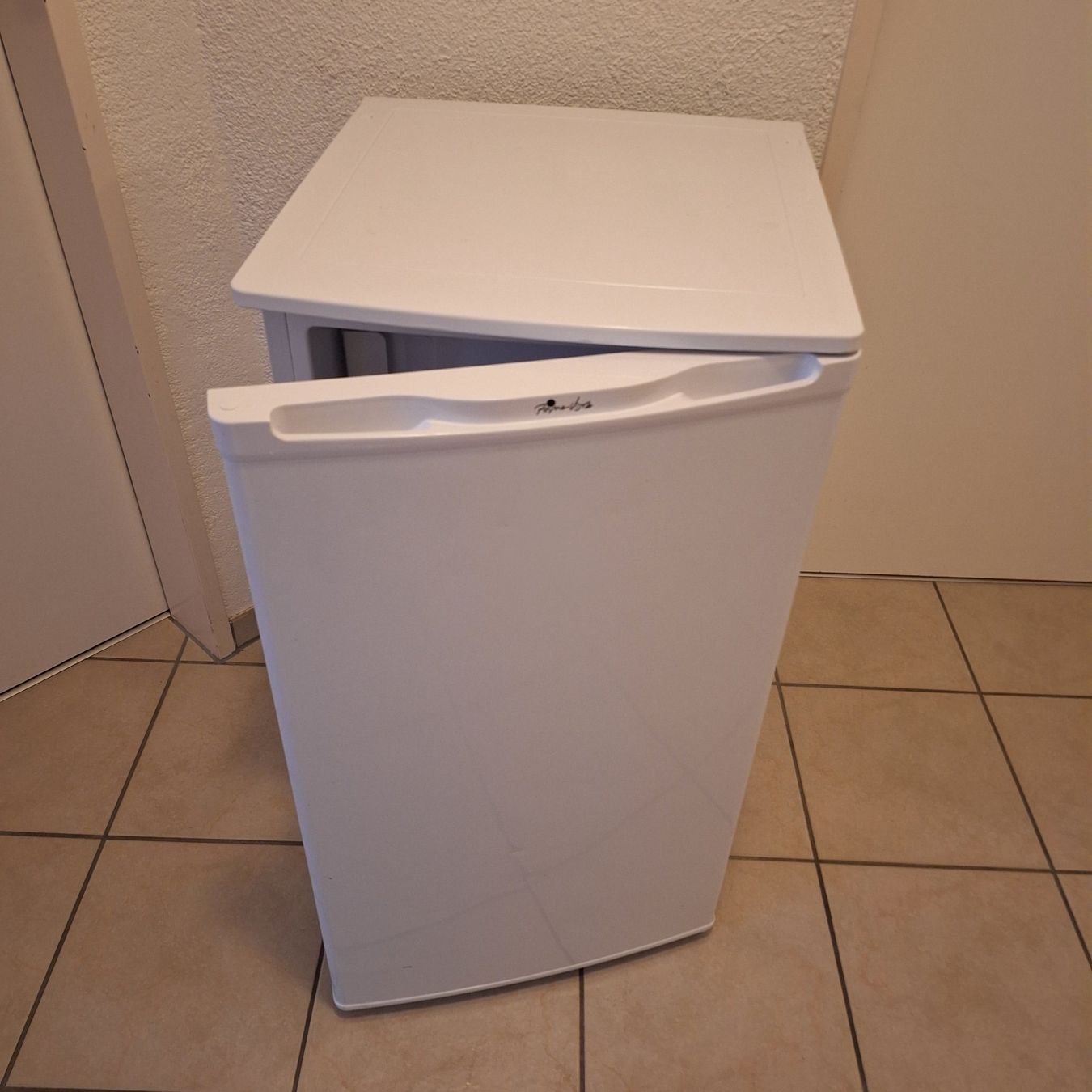 Kühlschrank: Kühlschrank 85x48x48 cm – Gebraucht aus Bülach von blackhawk21