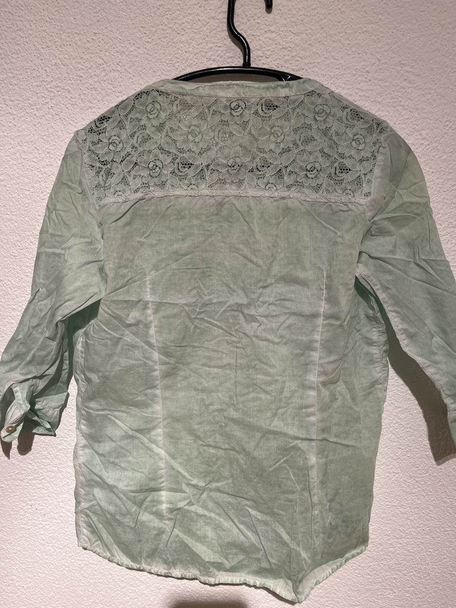 Blusen: Bluse Gr.36 Mintgrün Spitzendetails – Gebraucht aus Meilen von mogli_luna 1