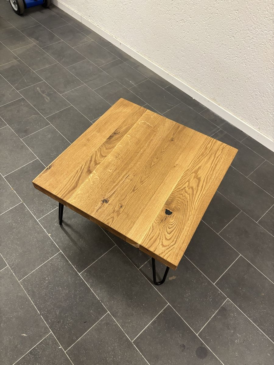 Tische: Couchtisch Massivholz Eiche mit  60x60 cm Neu – Neu (gemäss Beschreibung) aus Zufikon von Woodworkdm 4