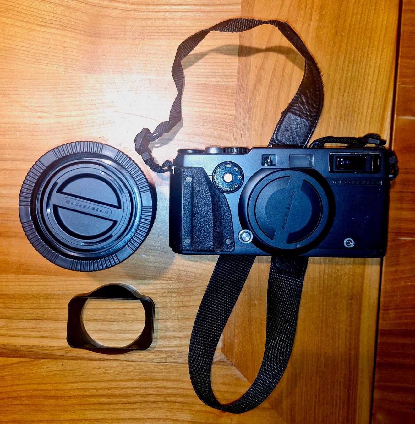 Canon Fotocamera: Hasselblad XPAN + Hasselblad 45mm – Usato da Toffen venduto da dav_d7rc